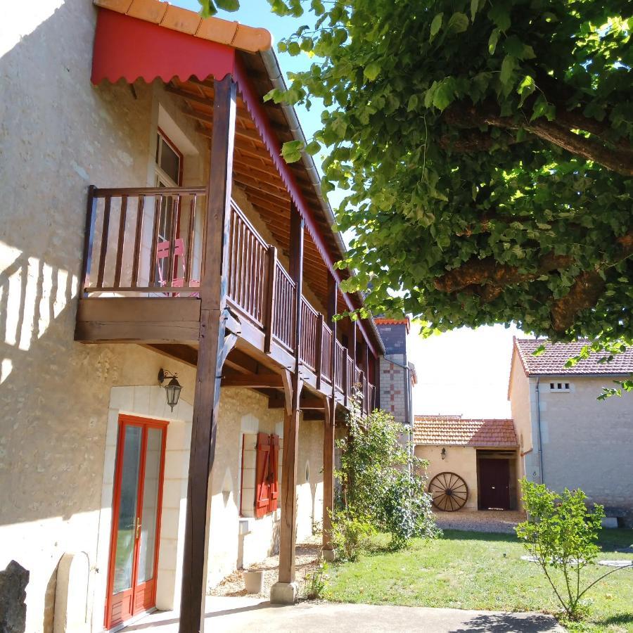 Vila Au Repos Des Elfes Braye-sous-Faye Exteriér fotografie