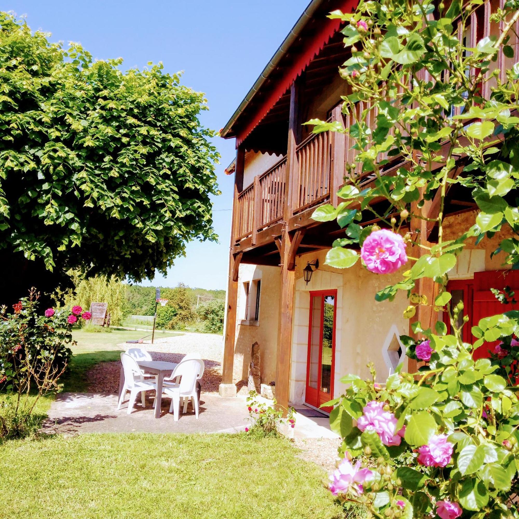 Vila Au Repos Des Elfes Braye-sous-Faye Exteriér fotografie